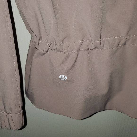 Lululemon Pack It Up Jacket Mauve Size 6 - Picture 3 of 4